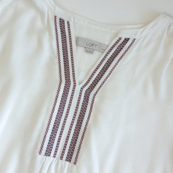 Ann Taylor LOFT Cream Rayon Blend Blouse w Red Stripe Embroidery Trim Blouse MP - Picture 4 of 13